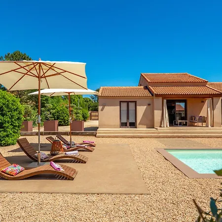 Paradisu Villa